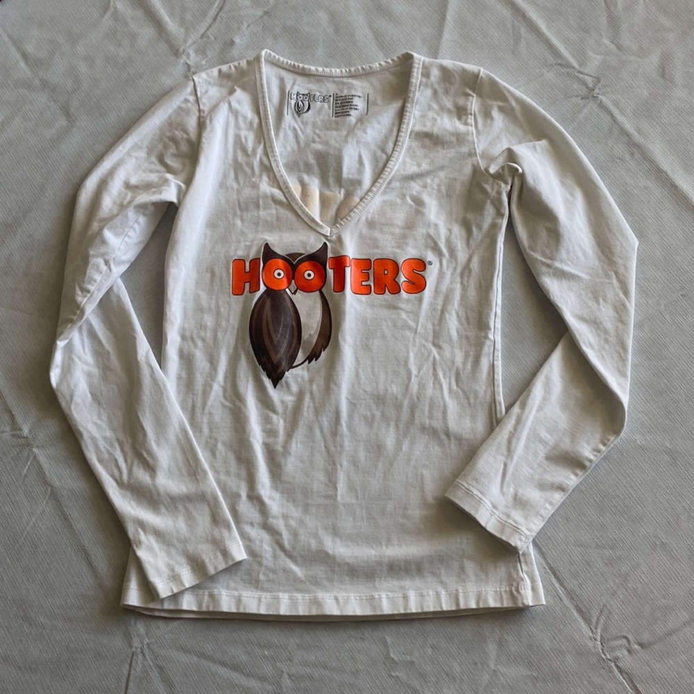 HOOTERS LONG SLEEVE TOP SMALL
